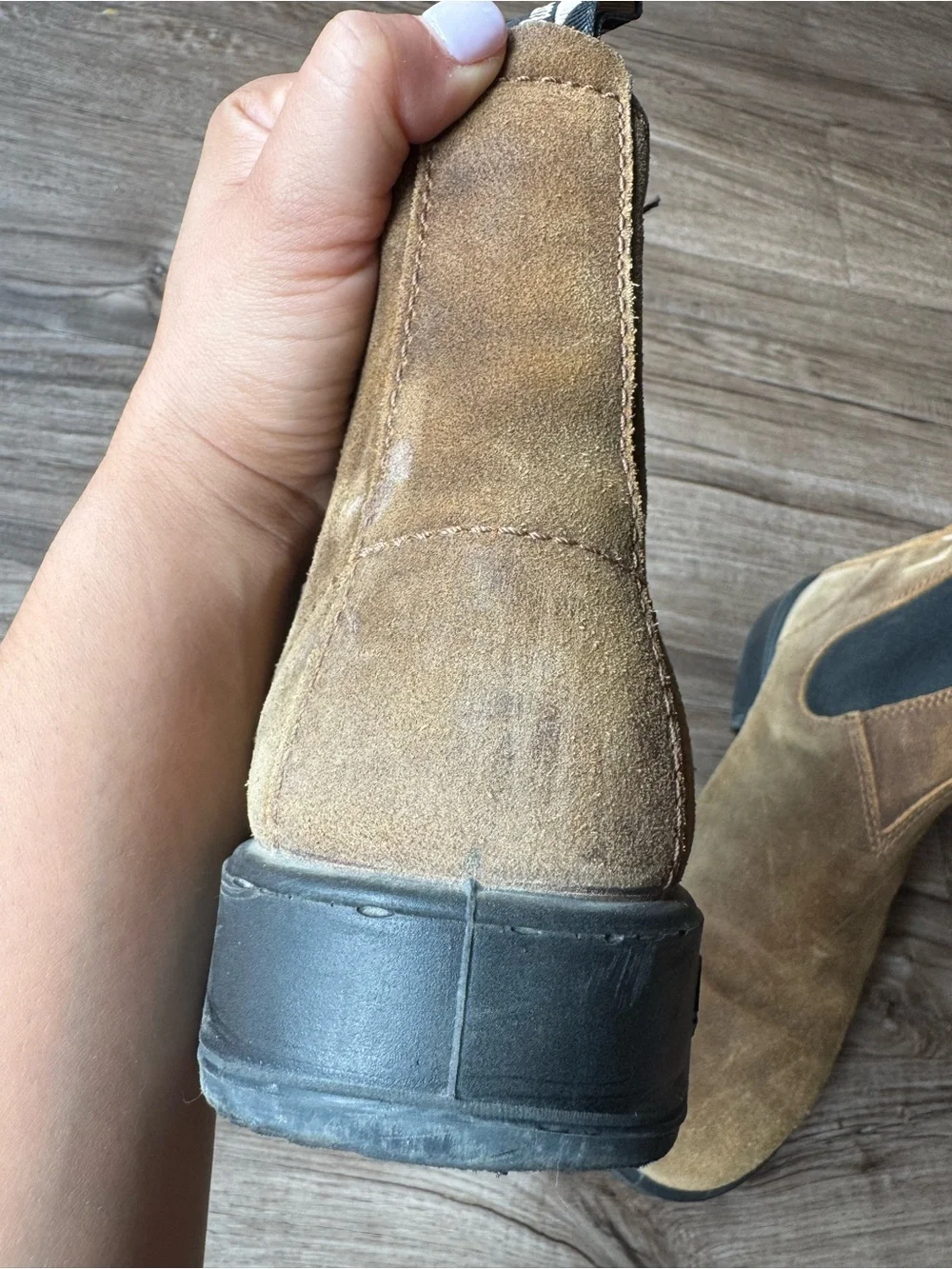 Blundstone classic tan suede Chelsea boots men 8.5